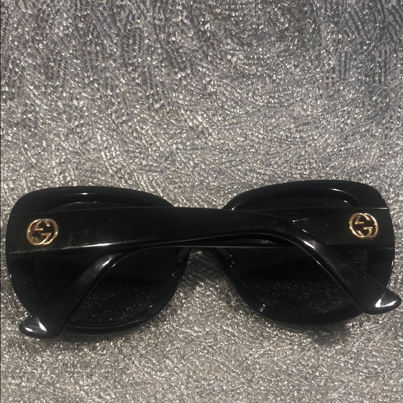 Black Gucci Sunglasses - Picture 3 of 4